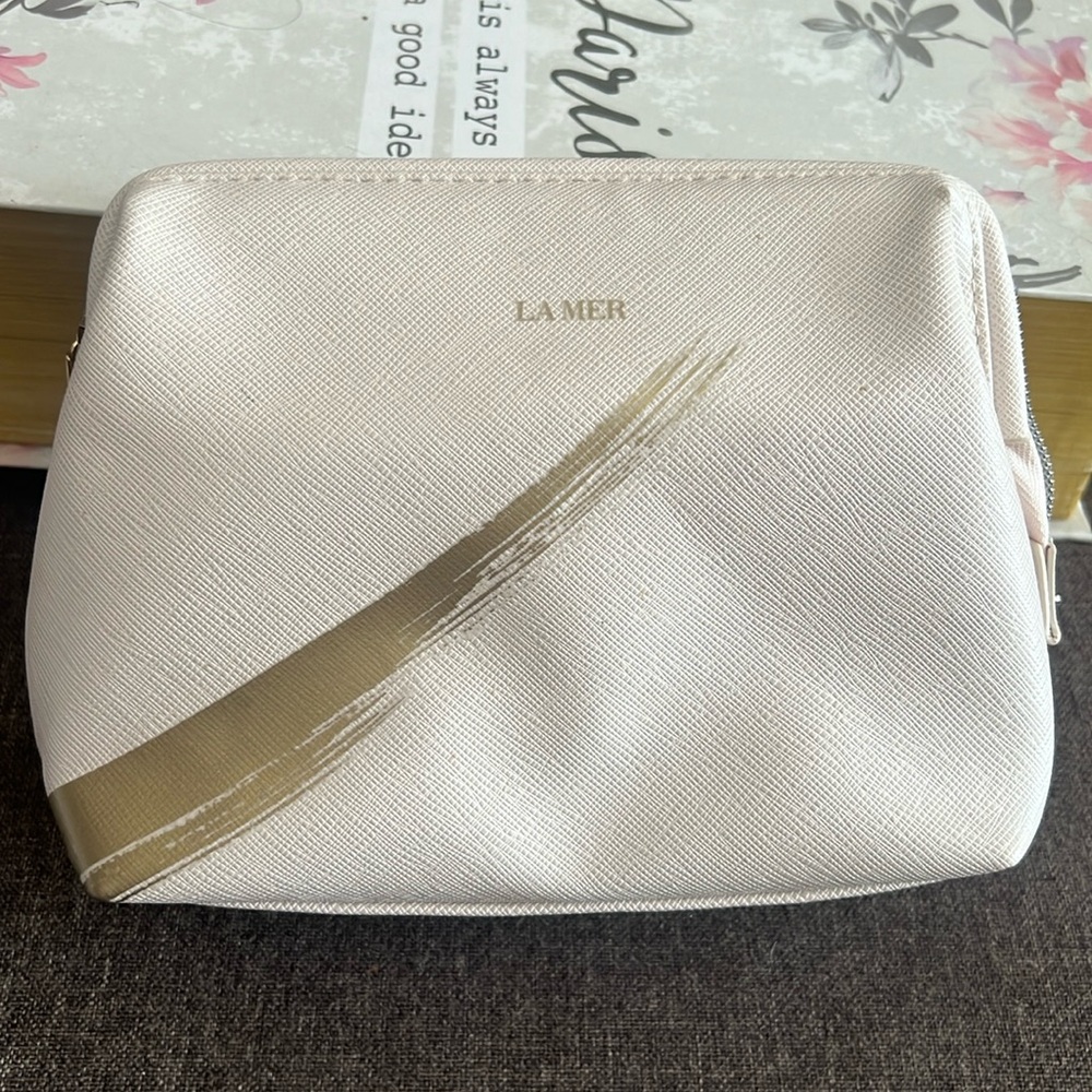 LA MER MAKEUP BAG